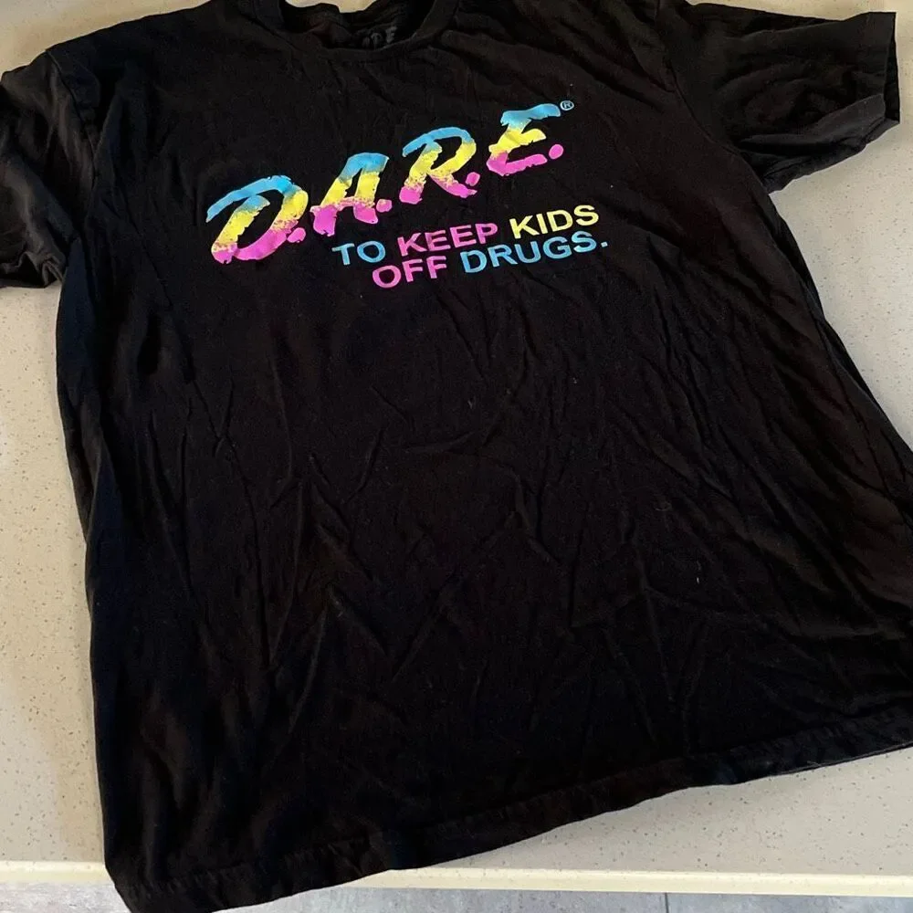 D.A.R.E to Keep kids Off Drugs Retro USA 80s 90s Shirt Size Large